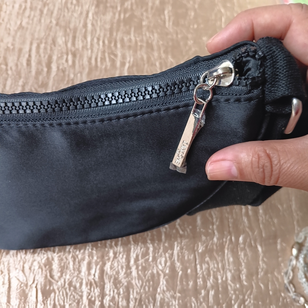 Lancome Stylish Black Crossbody Bag - Picture 7 of 9
